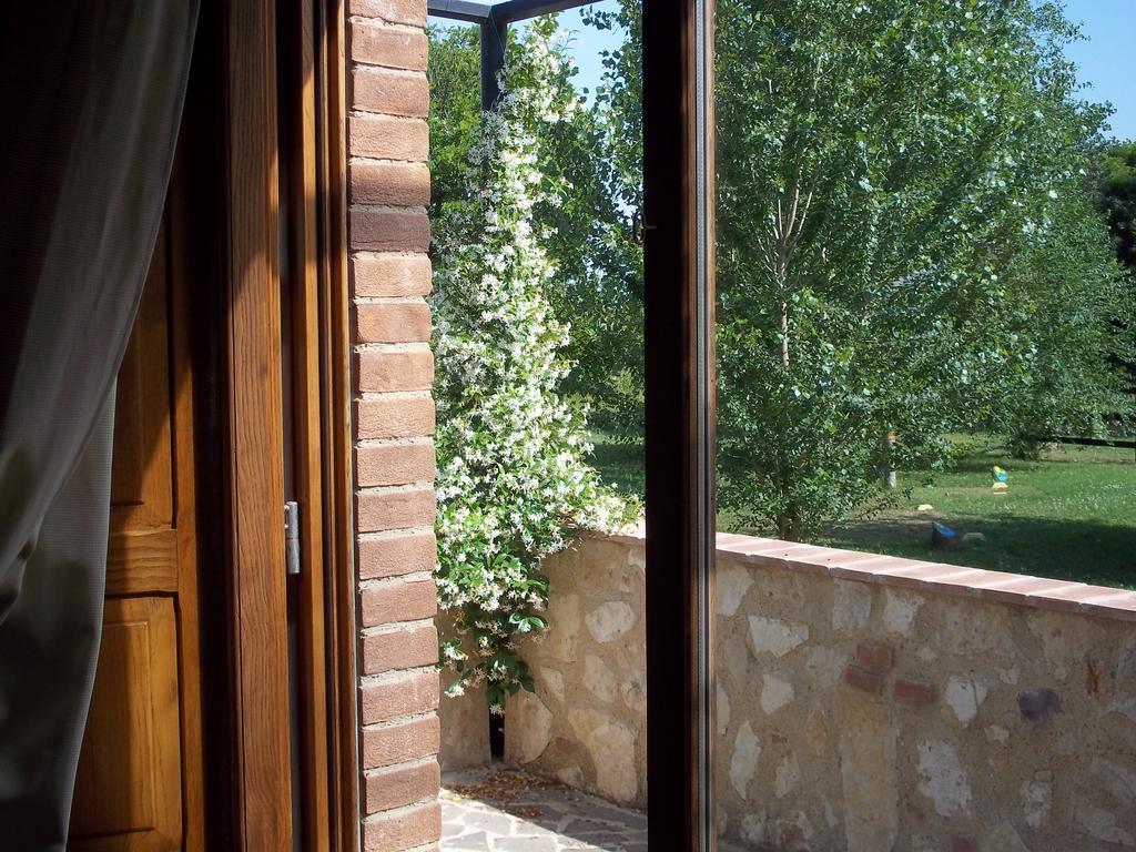 Agriturismo Lupo Cerrino Tarquinia Zimmer foto